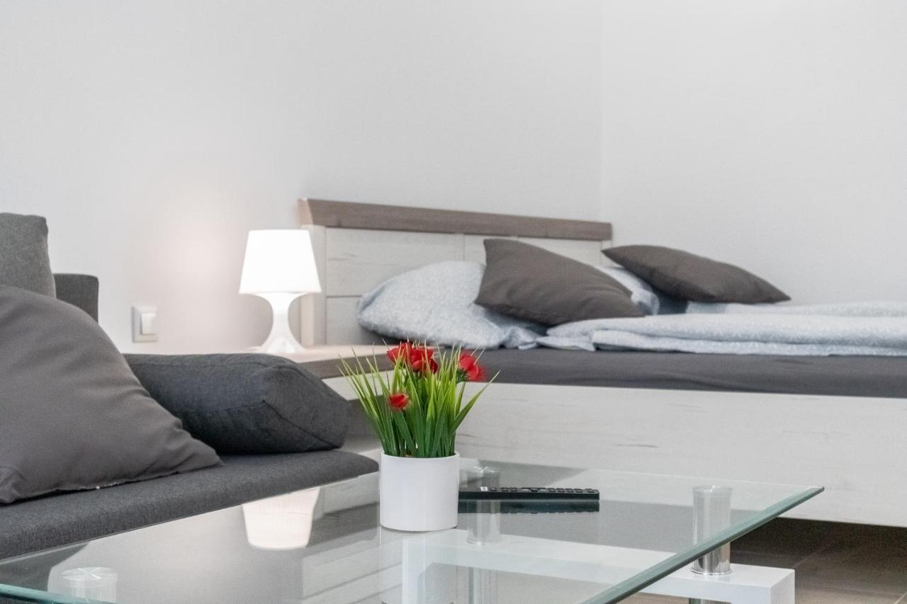 Homelike 2Br Apt Near U1 Reumannplatz - 9 Min To Center Viena Exterior foto